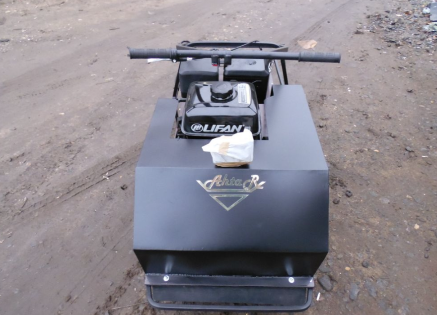 Мотобуксировщик AhtaR Зима 9 л/с с вариатором в Уссурийске