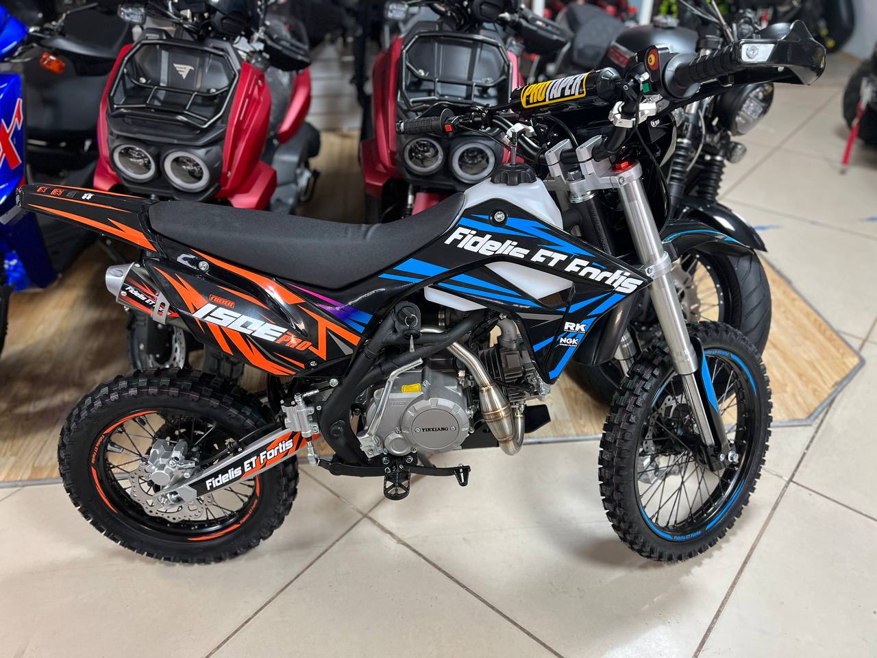 Мотоцикл (питбайк) PROMAX FIDET (ФАЙДЕТ) 190E PRO 17/14 в Уссурийске