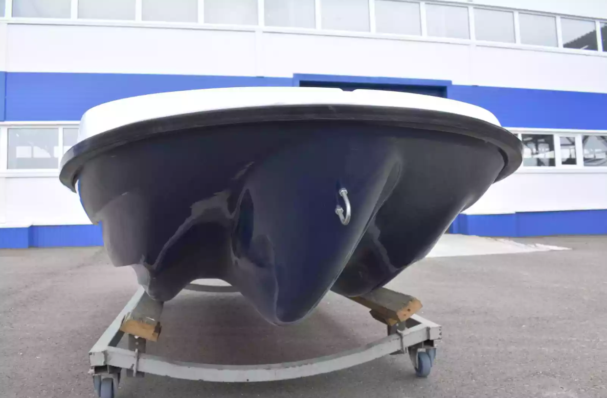 Стеклопластиковая лодка Пингвин New (тримаран) в Уссурийске