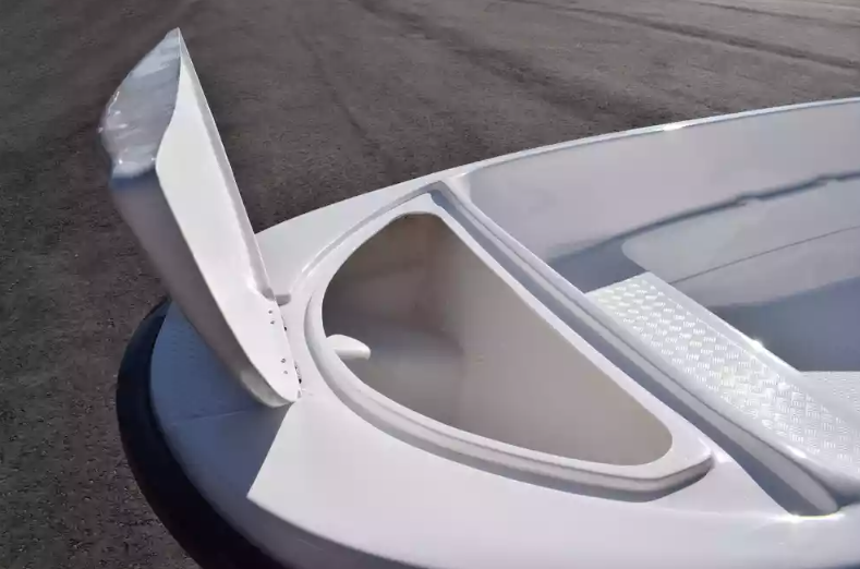 Стеклопластиковая лодка Пингвин (тримаран) в Уссурийске