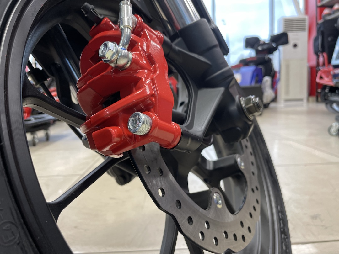 Мопед PROMAX CB150R (49) в Уссурийске