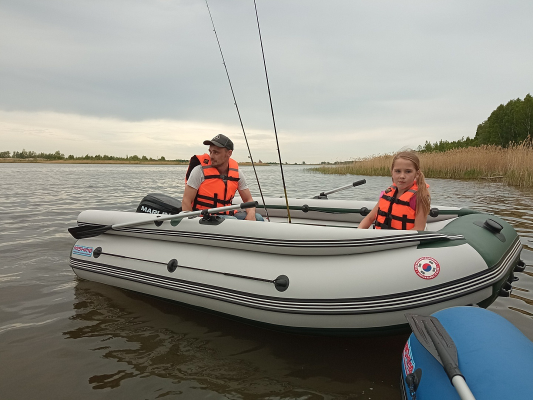 Лодка MISHIMO FAMILY LITE DF 430 в Уссурийске