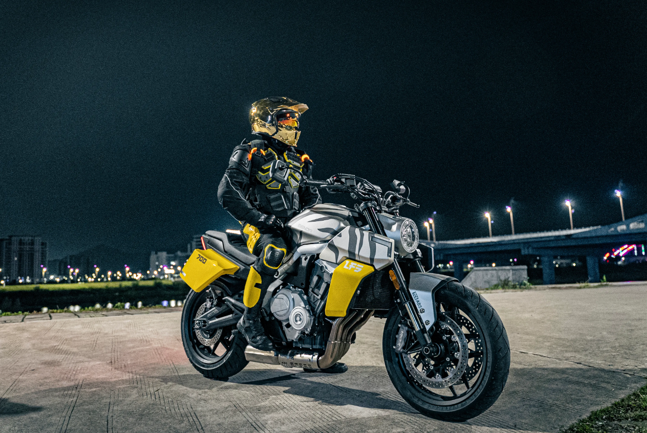 Мотоцикл Benda LFS 700 в Уссурийске