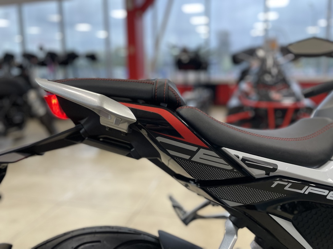 Мопед PROMAX CB150R (49) в Уссурийске