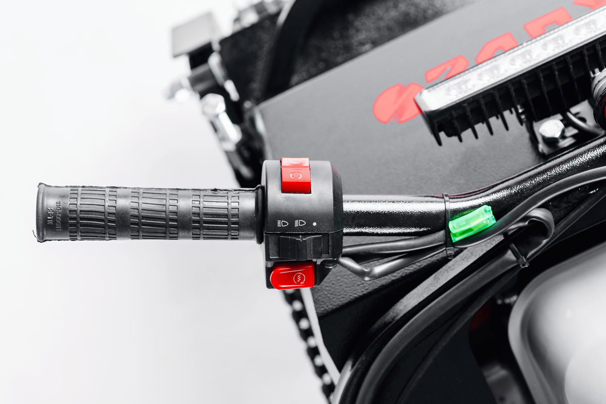 МОТОБУКСИРОВЩИК IKUDZO 1100/380 К8 в Уссурийске