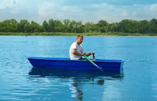 Стеклопластиковая лодка Малютка в Уссурийске