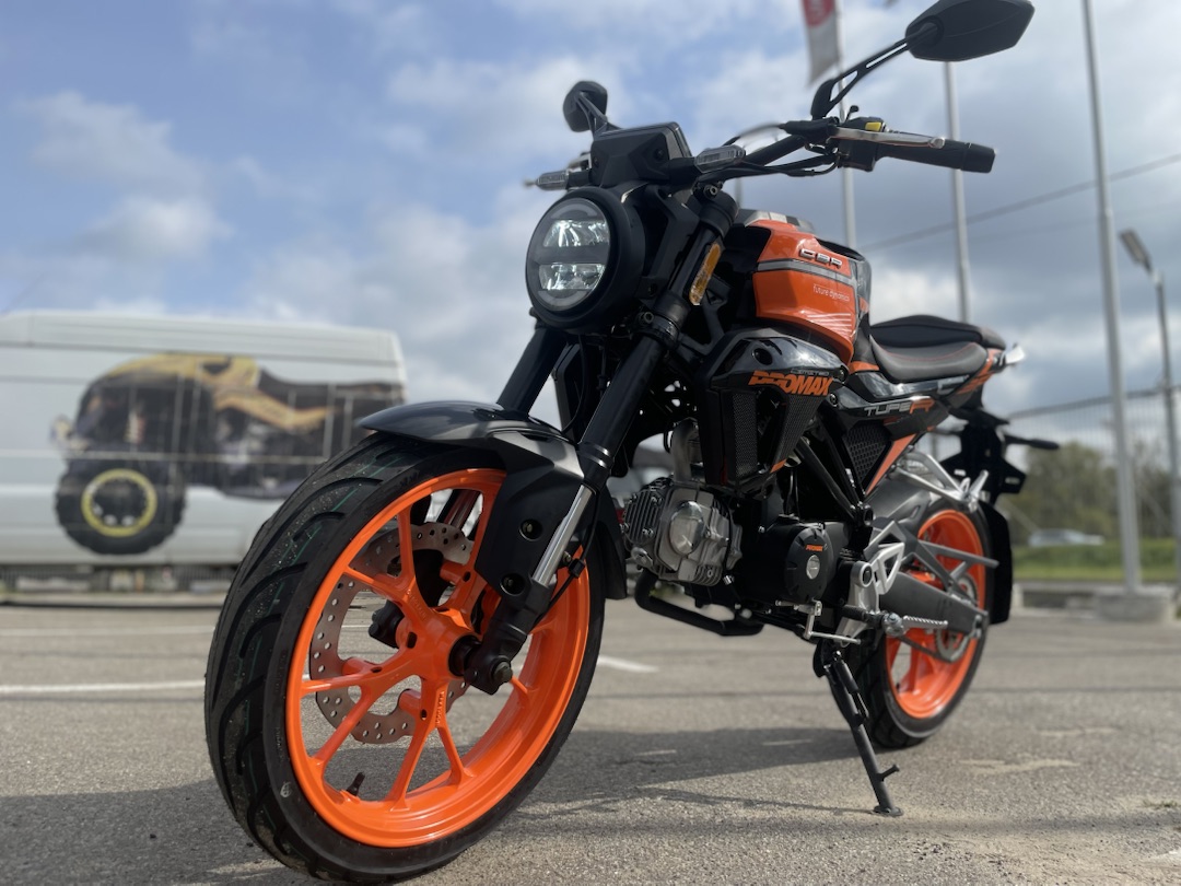 Мопед PROMAX CB150R (49) в Уссурийске