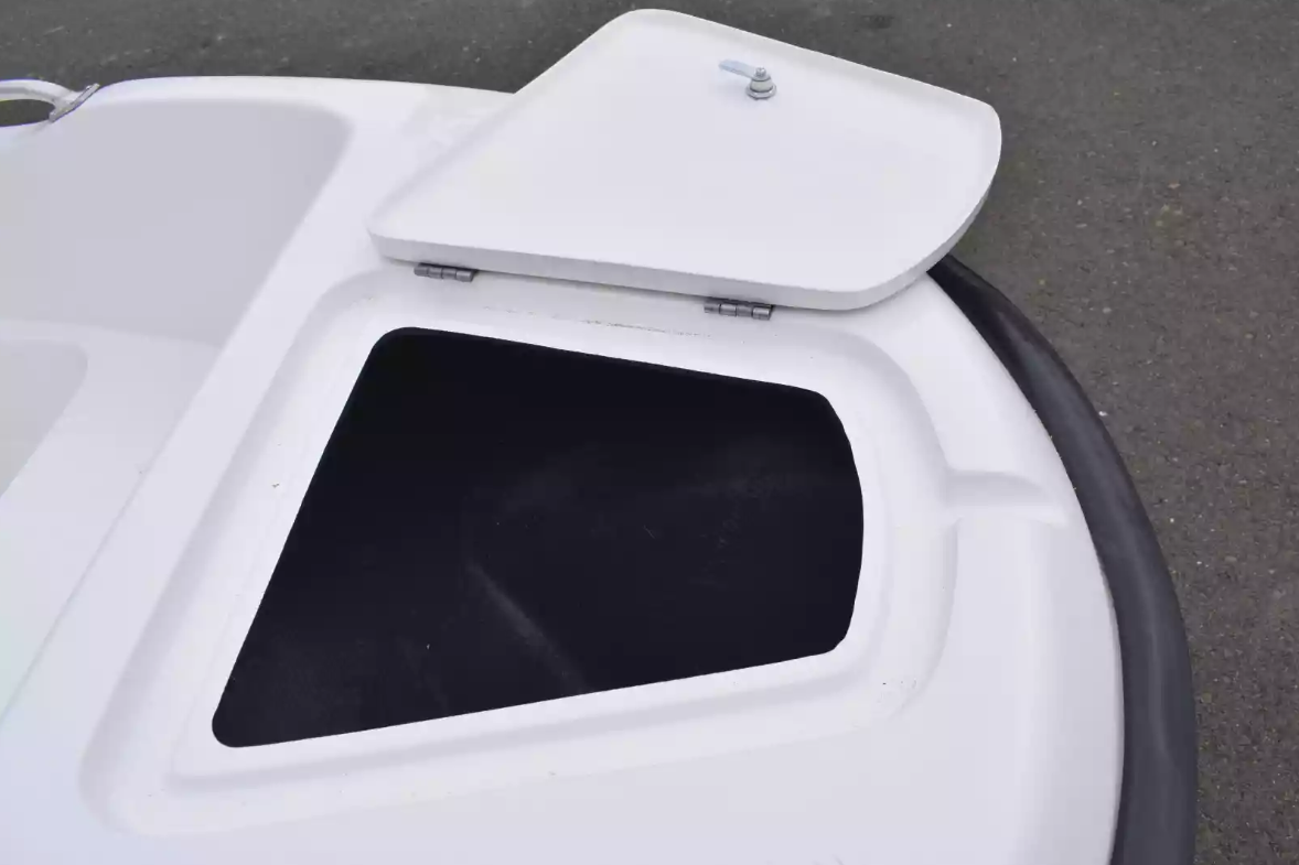 Стеклопластиковая лодка Пингвин New (тримаран) в Уссурийске