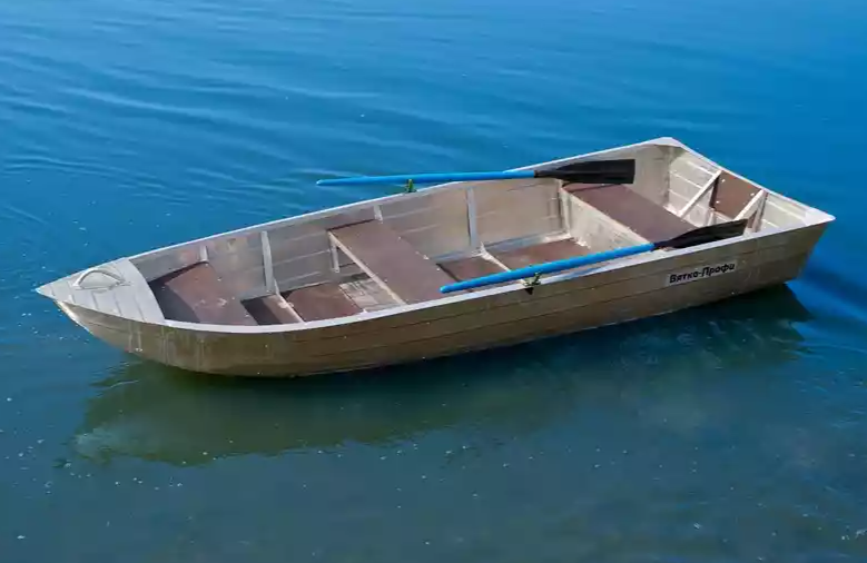Алюминиевая лодка Вятка-Профи 37 в Уссурийске