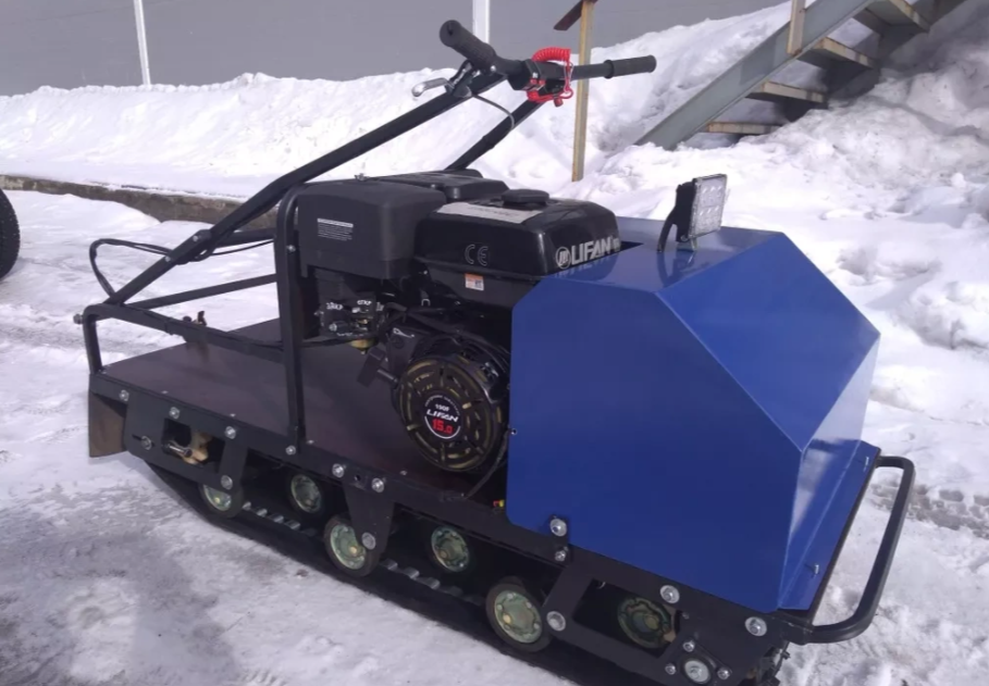 Мотобуксировщик AhtaR ЗИМА с реверсом (задний ход) в Уссурийске