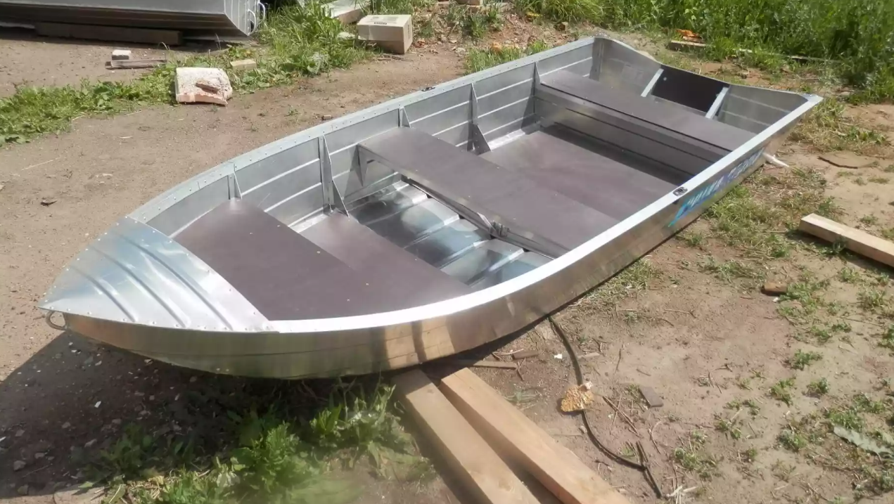 Алюминиевая лодка Вятка-Профи 32 в Уссурийске