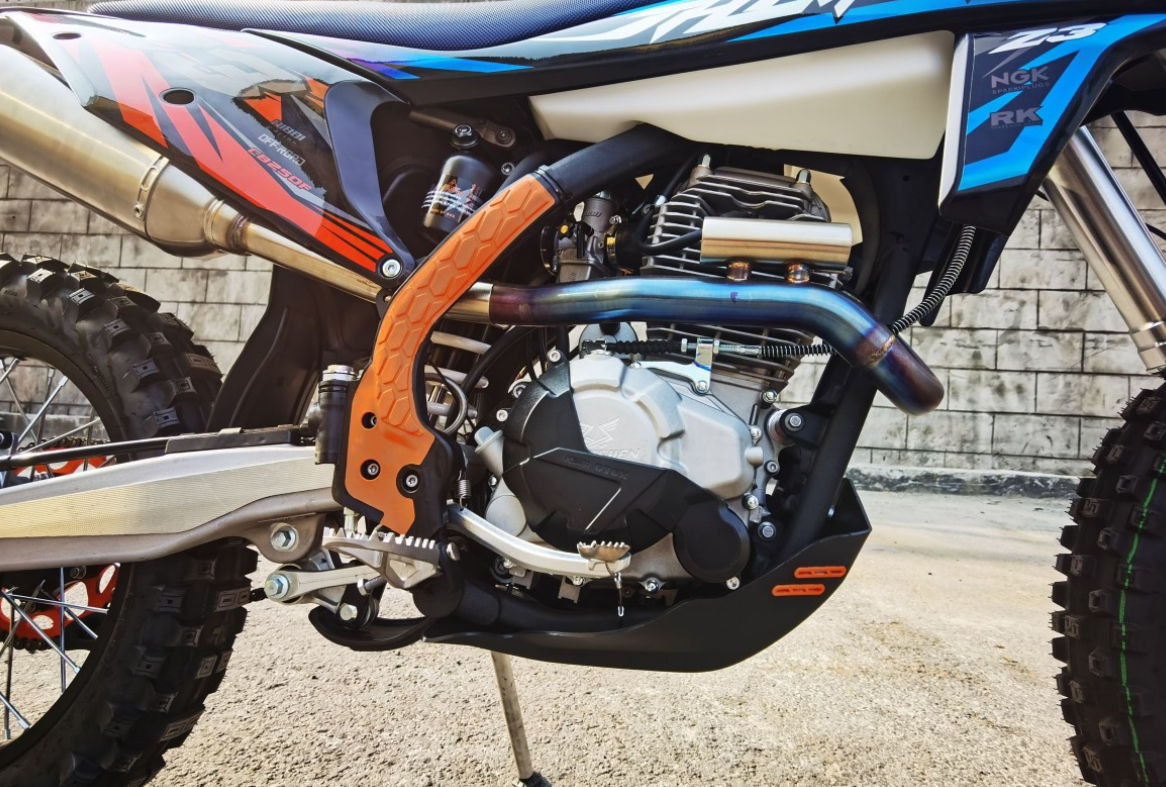 Мотоцикл JHLMOTO JHL Z3 CB250 (172FMM-3A) в Уссурийске