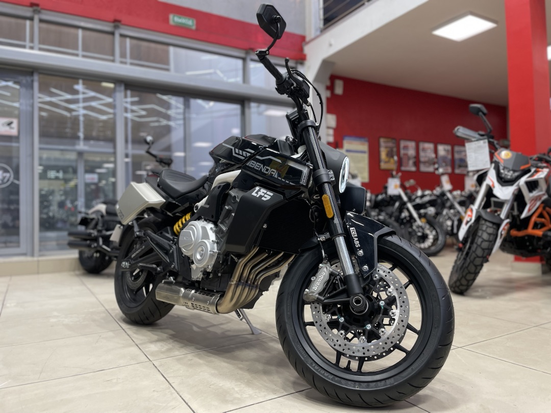 Мотоцикл Benda LFS 700 в Уссурийске