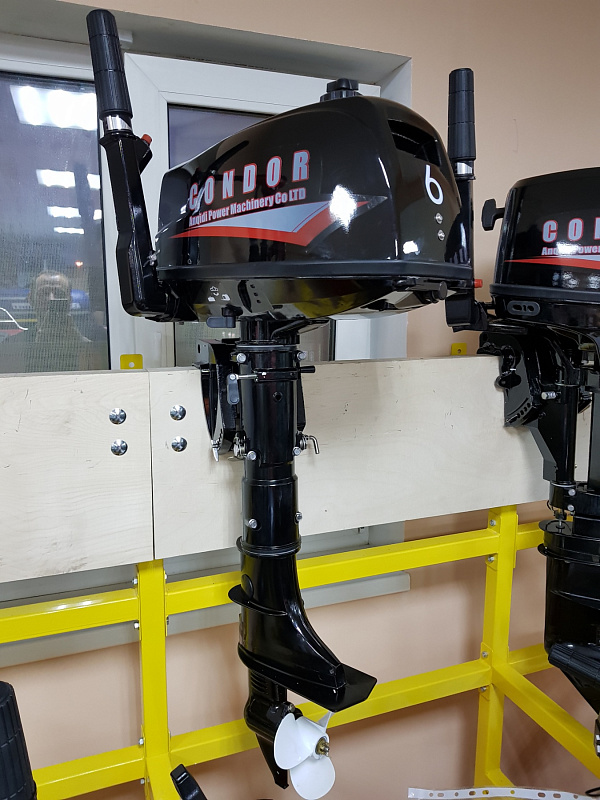 Лодочный мотор Condor F6HS с баком 12 л. в Уссурийске