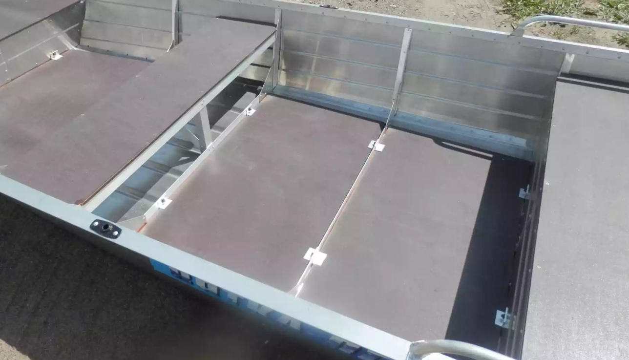 Алюминиевая лодка Вятка-Профи 32 в Уссурийске