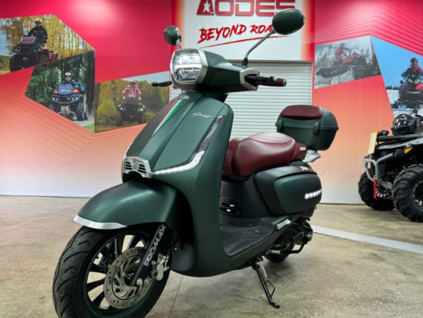 Скутер PROMAX Miami 240 (49) в Уссурийске