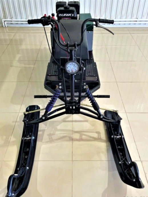 Мотобуксировщик ЕНОТ 4М в Уссурийске