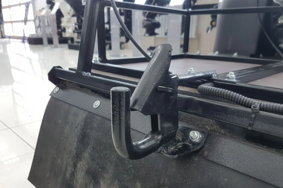 Мотобуксировщик PAXUS 650 AVANT 15 л.с. в Уссурийске