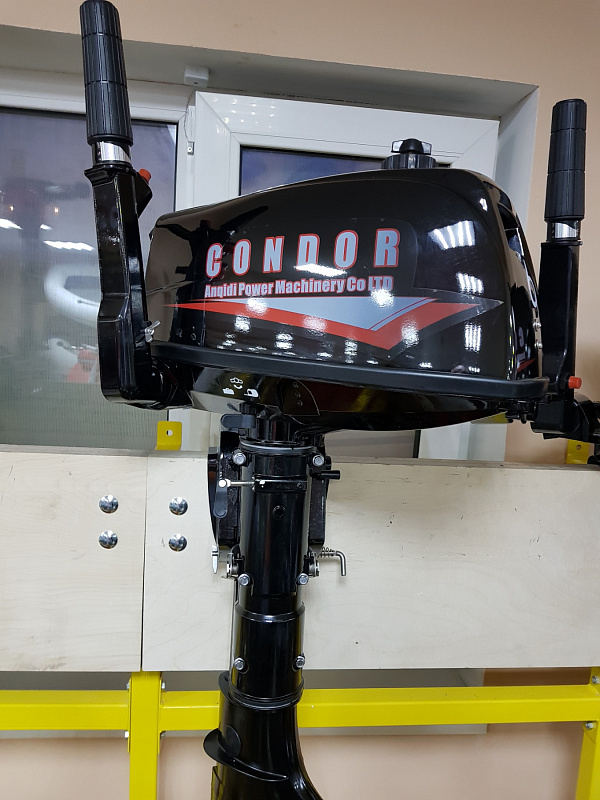 Лодочный мотор Condor T5HS с баком 12 л. в Уссурийске