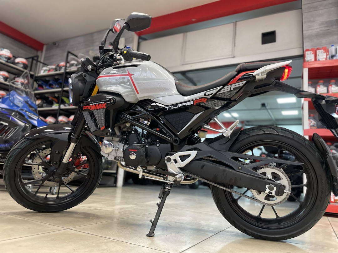 Мопед PROMAX CB150R (49) в Уссурийске