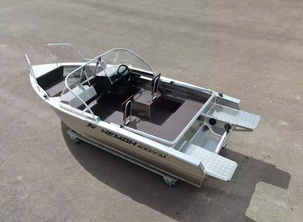 Алюминиевая лодка  Неман-400 DCM NEW в Уссурийске