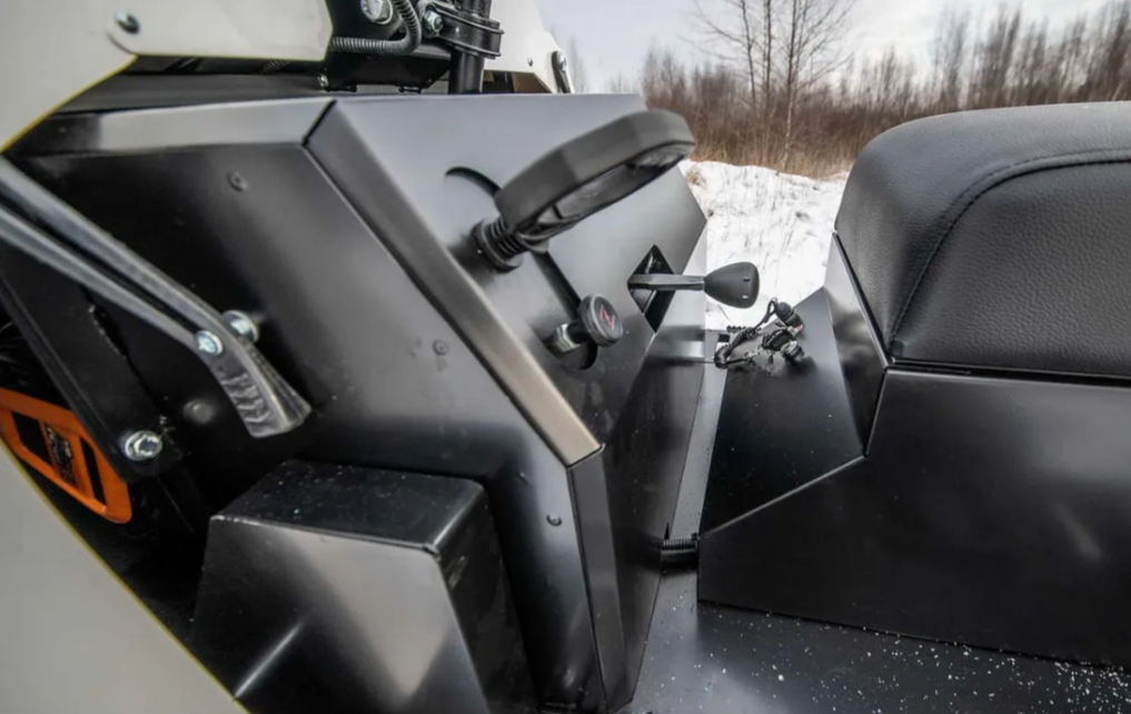 Снегоход АРКТИК 4Т в Уссурийске