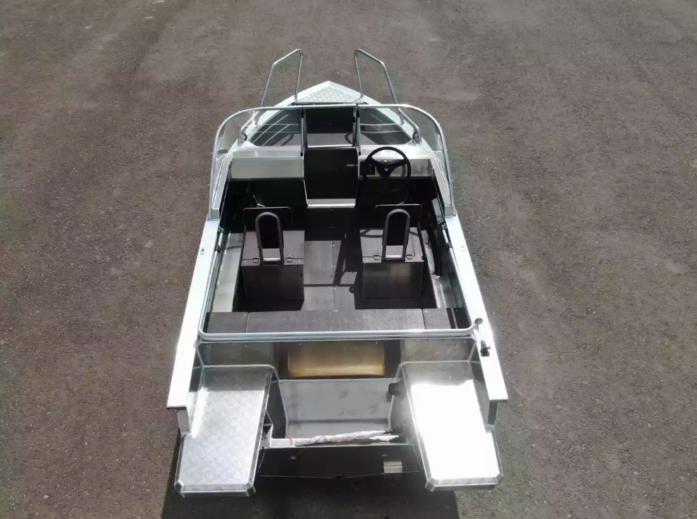 Алюминиевая лодка  Неман-400 DCM NEW в Уссурийске