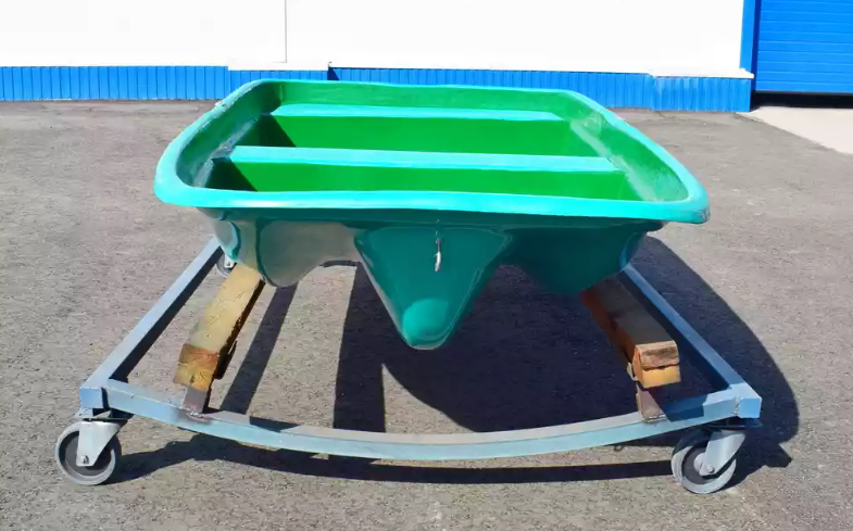 Стеклопластиковая лодка Старт (тримаран) в Уссурийске