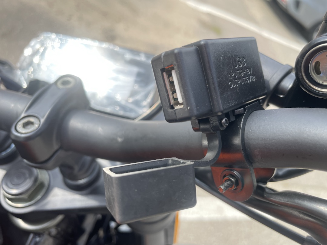 Мопед PROMAX CB150R (49) в Уссурийске