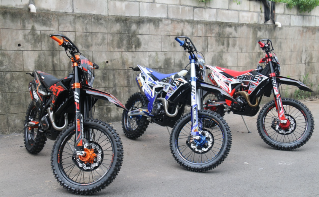 Кроссовый мотоцикл FAIDET NC300S ULTRA WP в Уссурийске