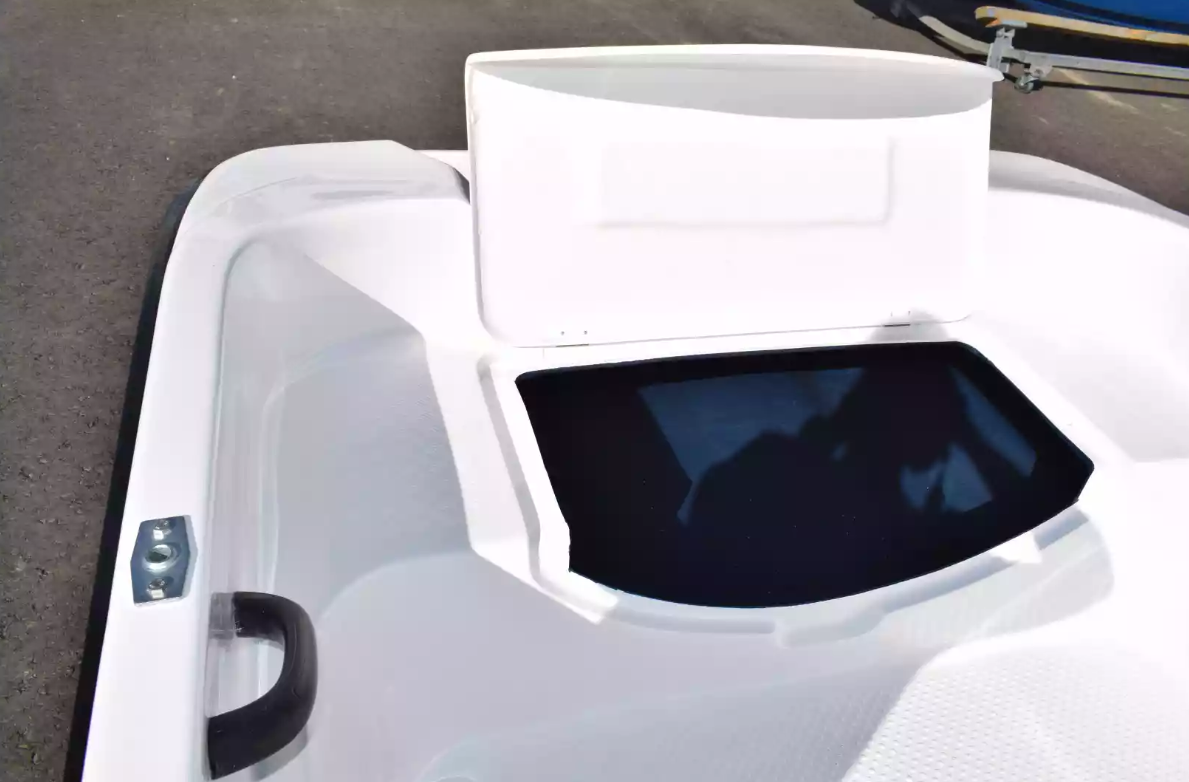 Стеклопластиковая лодка Пингвин (тримаран) в Уссурийске