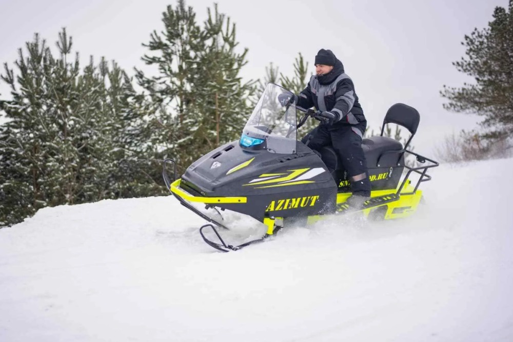 Миниснегоход Бурлак Азимут 24 л.с. , эл.запуск, реверс, тормоз гидравл, капот черный в Уссурийске