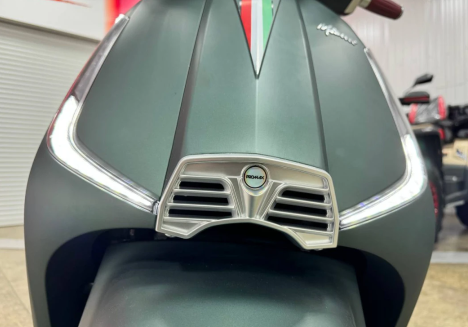 Скутер PROMAX Miami 240 (49) в Уссурийске