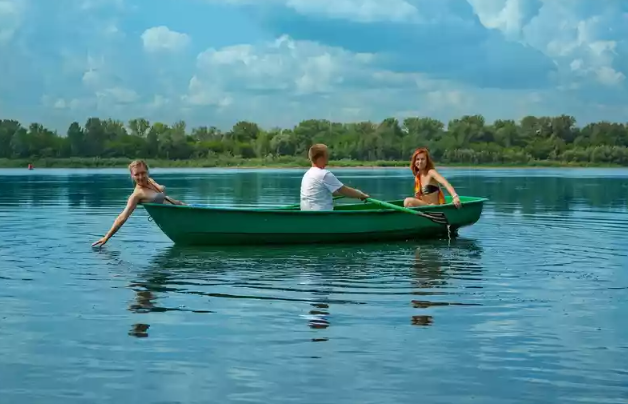 Стеклопластиковая Лодка Голавль в Уссурийске