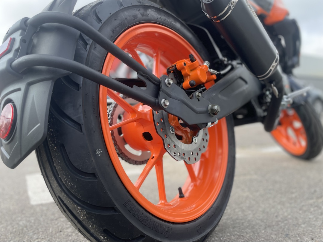 Мопед PROMAX CB150R (49) в Уссурийске