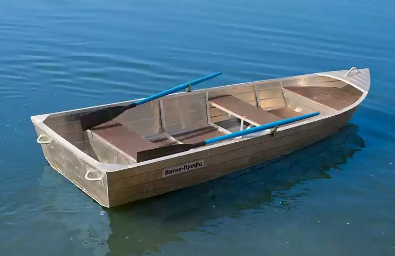 Алюминиевая лодка Вятка-Профи 32 в Уссурийске