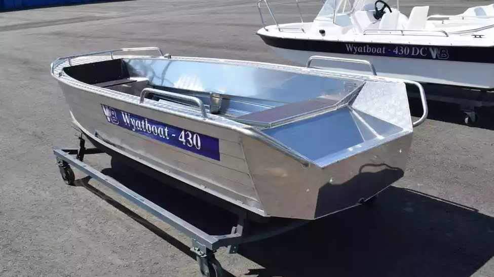 Алюминиевая лодка  Wyatboat-430М в Уссурийске