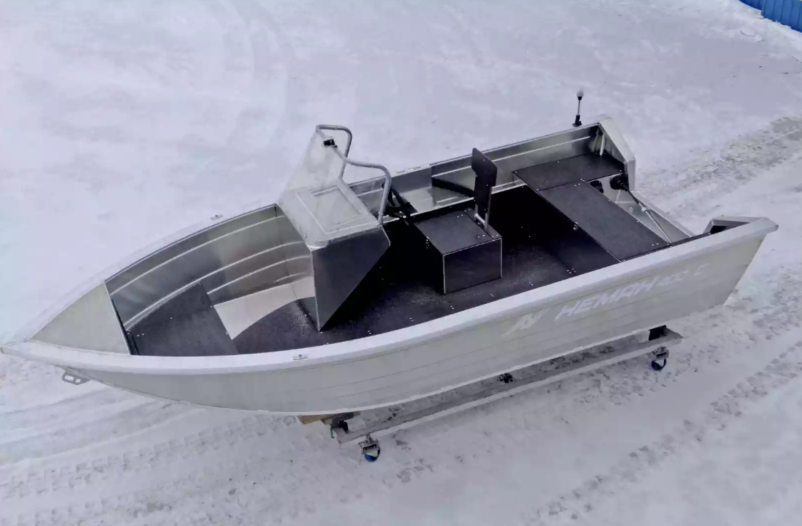 Алюминиевая лодка Неман-400 С в Уссурийске