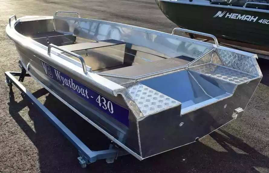 Алюминиевая лодка  Wyatboat-430 Р в Уссурийске
