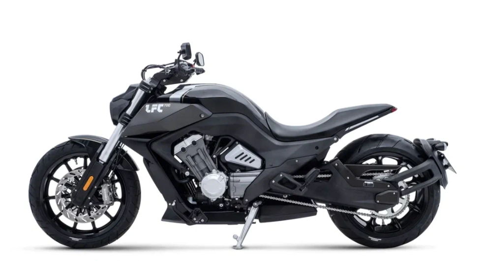 Мотоцикл Benda LFC 700 в Уссурийске