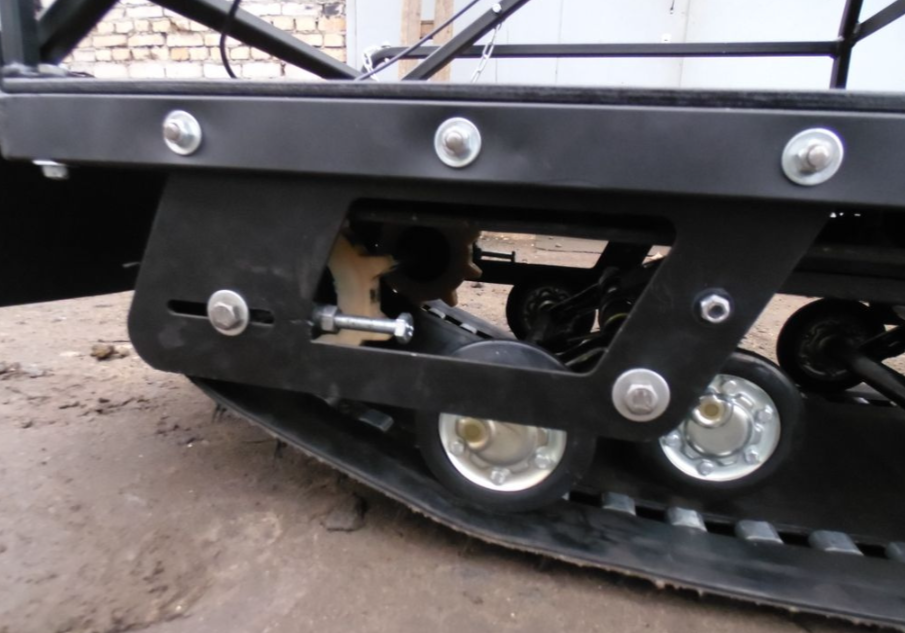 Мотобуксировщик AhtaR Зима 9 л/с с вариатором в Уссурийске