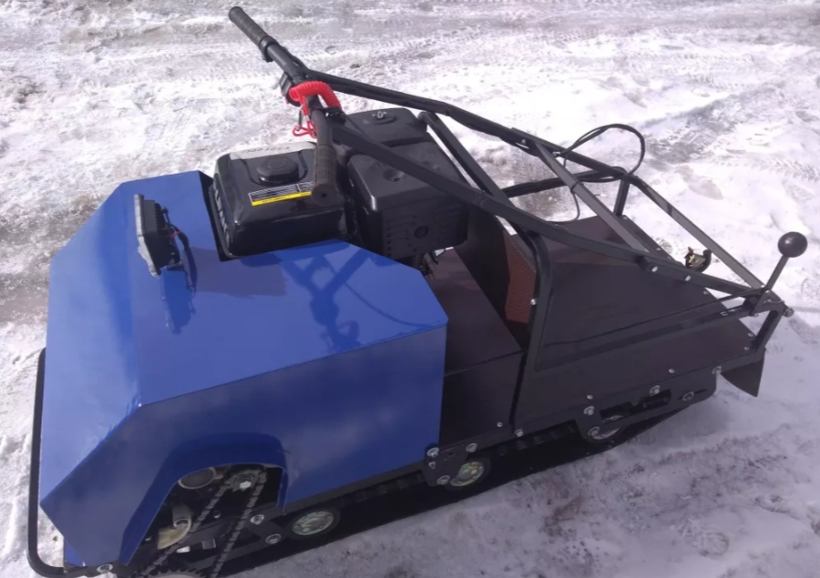 Мотобуксировщик AhtaR ЗИМА с реверсом (задний ход) в Уссурийске