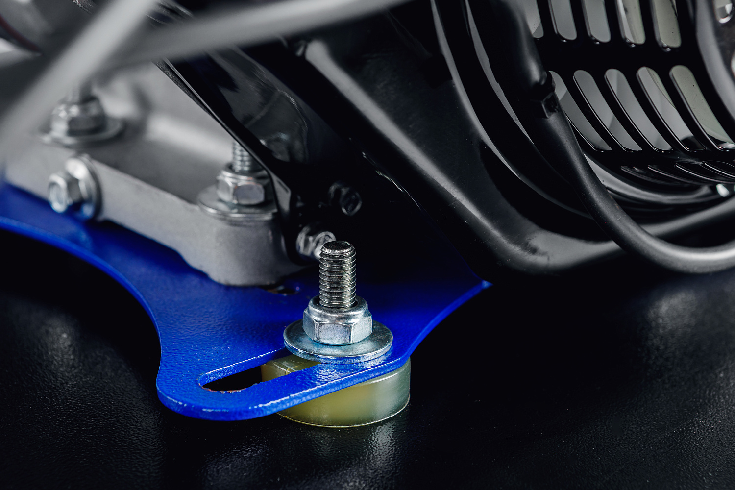 МОТОБУКСИРОВЩИК IKUDZO LONG 2.0 1700/500 EKR19 в Уссурийске