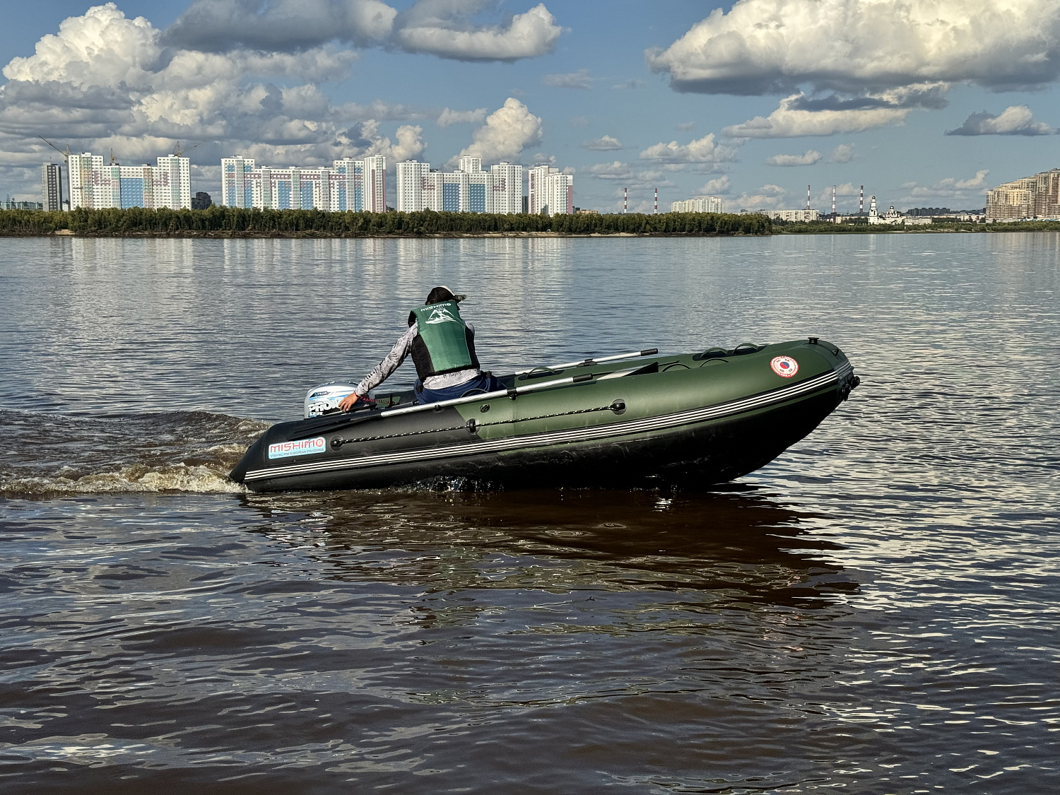 Лодка MISHIMO BIG FLOOR 400 в Уссурийске