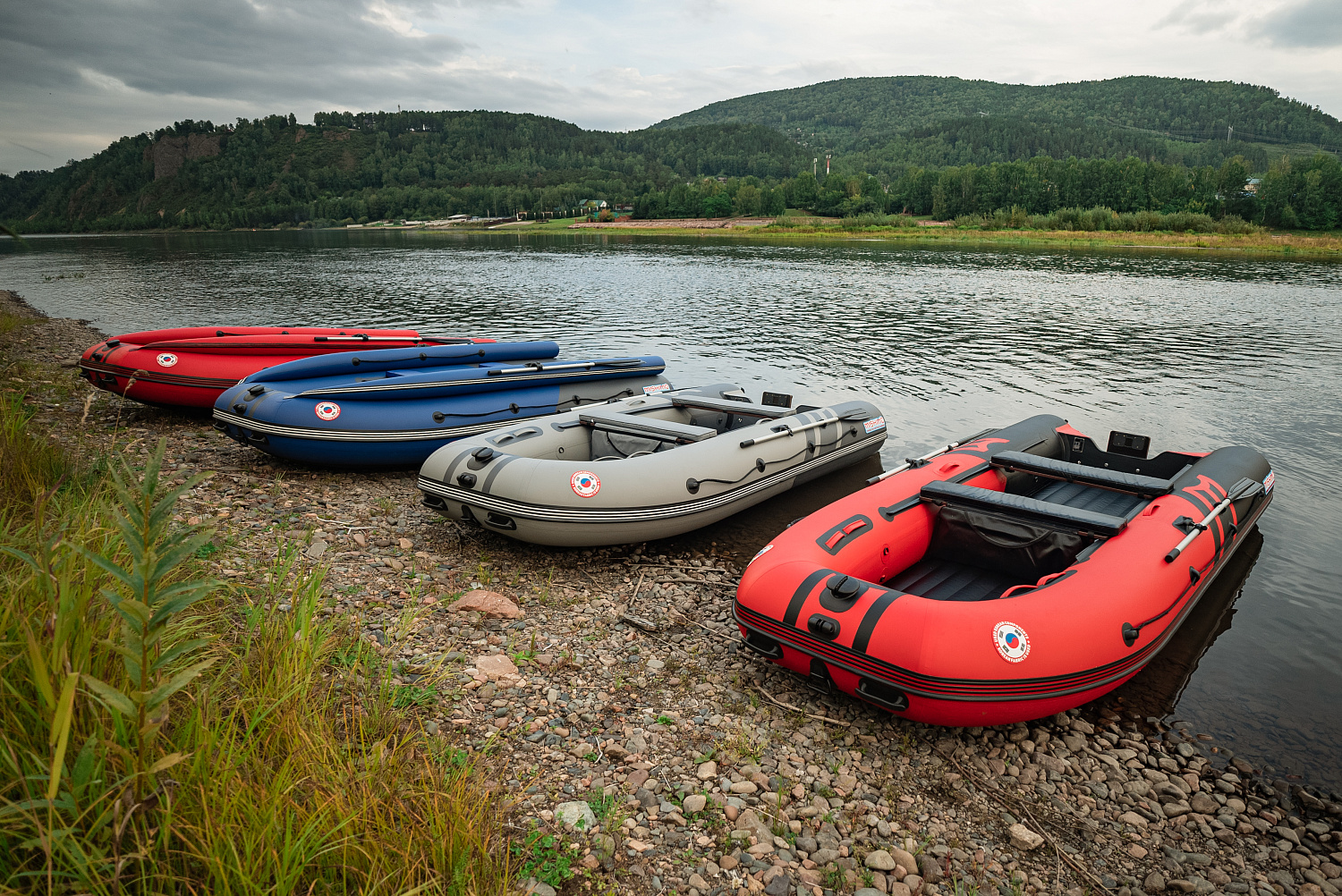 Лодка MISHIMO RIVER FJET PRO 430  под водомет в Уссурийске