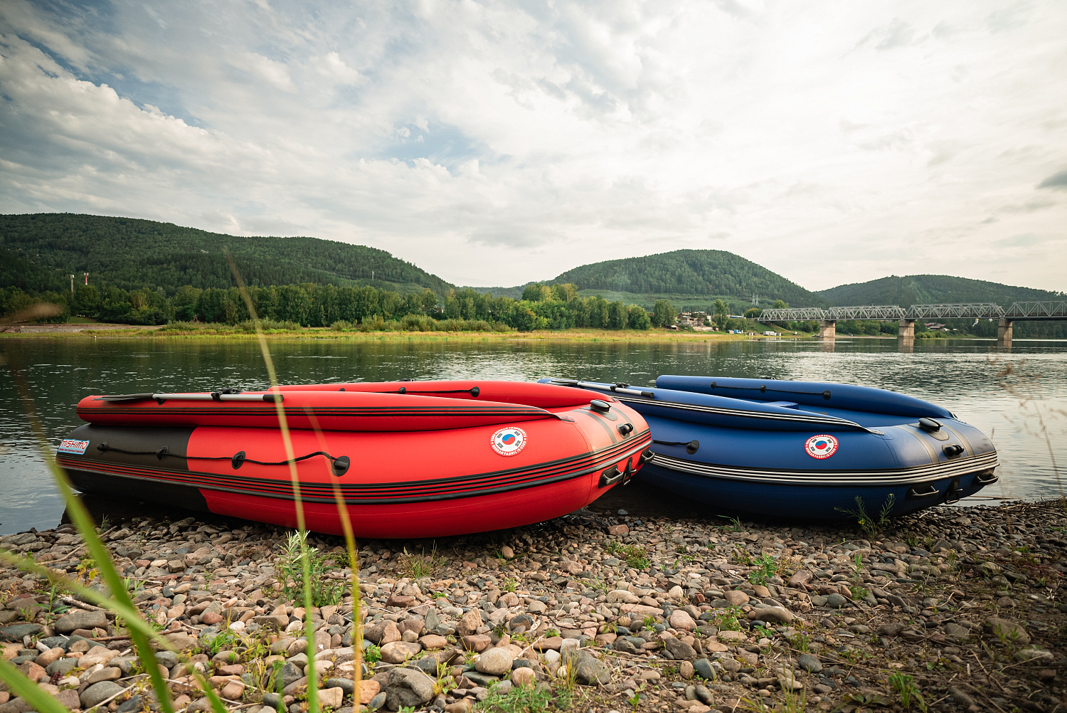 Лодка MISHIMO RIVER FJET PRO 430  под водомет в Уссурийске