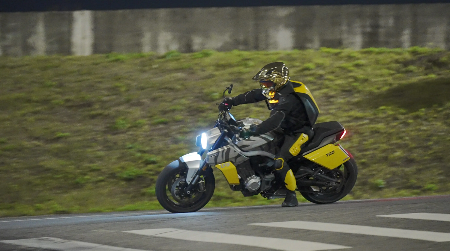 Мотоцикл Benda LFS 700 в Уссурийске