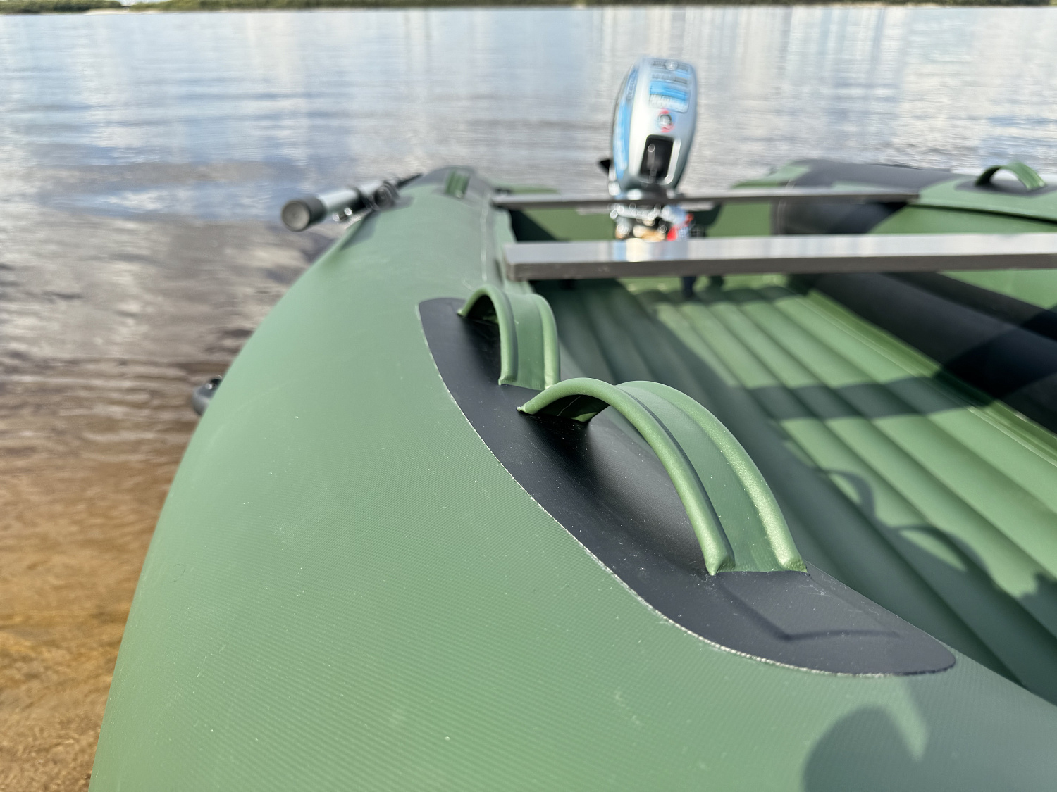 Лодка MISHIMO BIG FLOOR 380 в Уссурийске