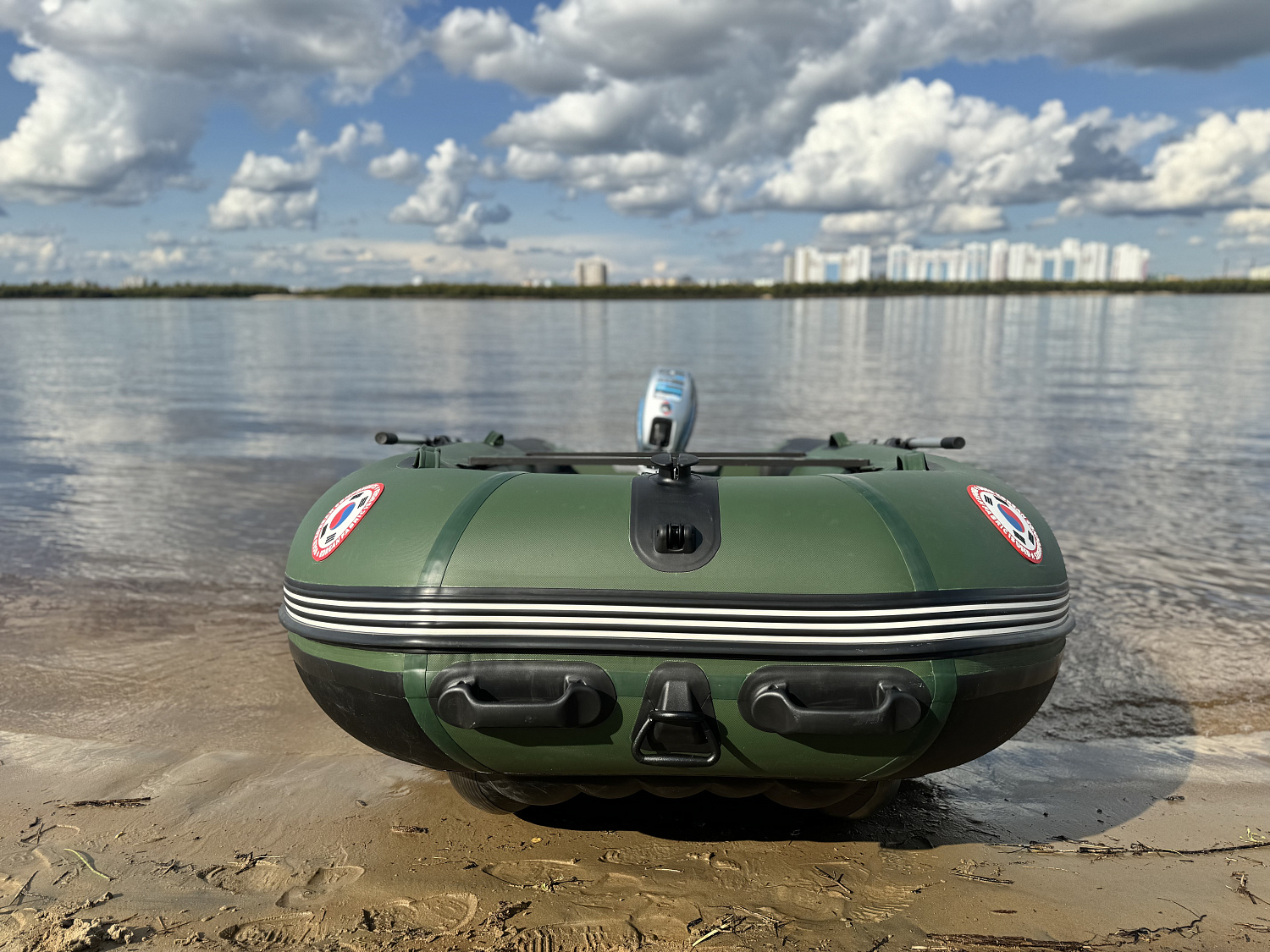 Лодка MISHIMO BIG FLOOR 400 в Уссурийске