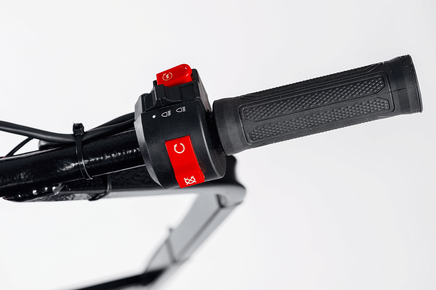 МОТОБУКСИРОВЩИК IKUDZO LONG 2.0 1700/500 EKR19 в Уссурийске